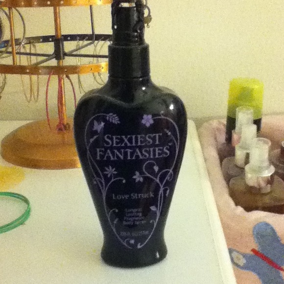 🔴SOLD🔴Sexiest fantasy body spray