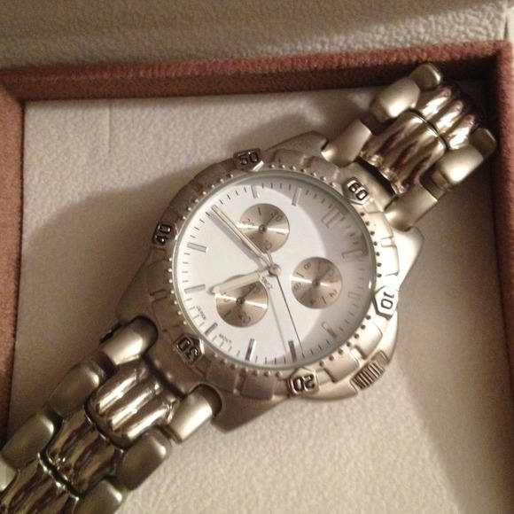 NEW silver boyfriend style watch