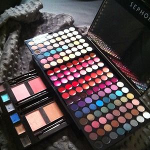 Sephora makeup palette!