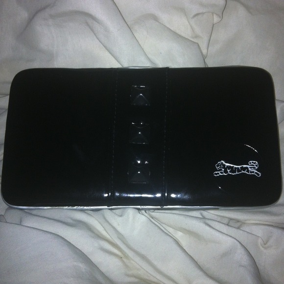 Brand new Le Tigre wallet. - Picture 2 of 3