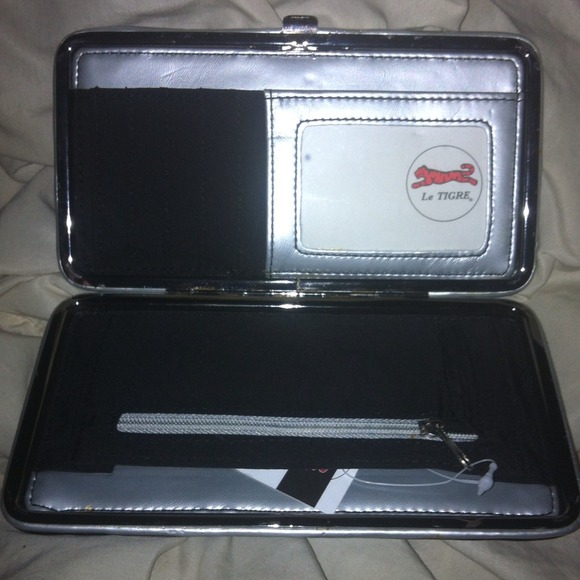 Brand new Le Tigre wallet. - Picture 3 of 3