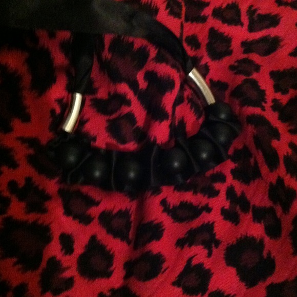 Satin Ribbon Necklace - Picture 3 of 4