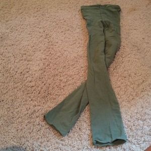 💚REDUCED💚Never worn forest green leggings