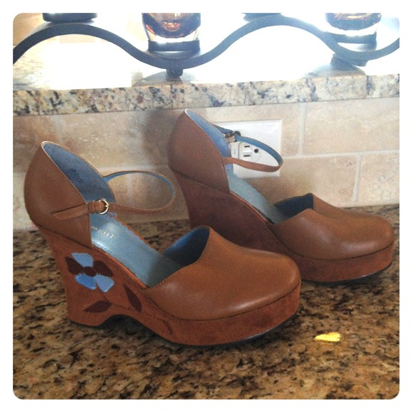 Tommy Girl suede & leather wedge heels SZ 9 1/2
