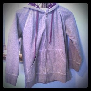 💗Three quarter sleeved zip up hoodie💗