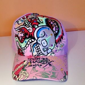 reserved BUNDLE w/abercombie vest Ed hardy hat