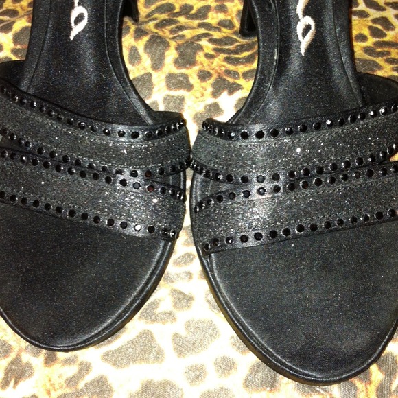 Nina heels - Picture 3 of 4