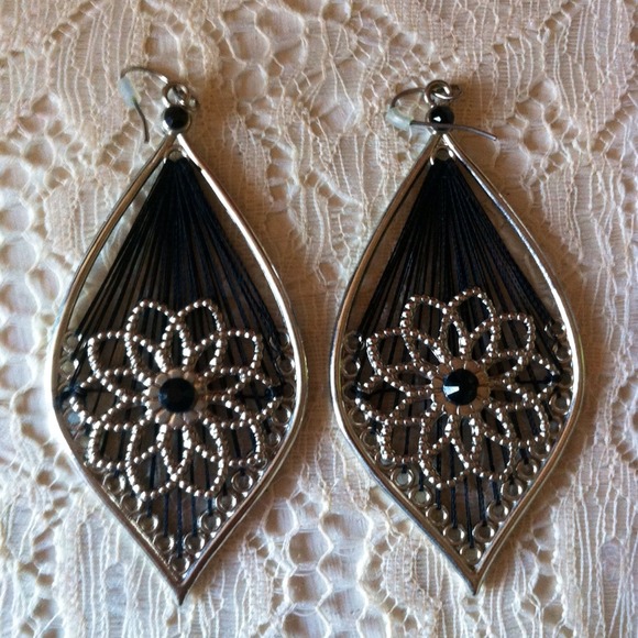 Forever 21 Earrings