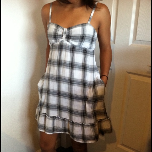 Plaided black and white volcom dress