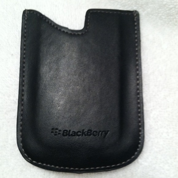 LEATHER BLACKBERRY POCKET POUCH