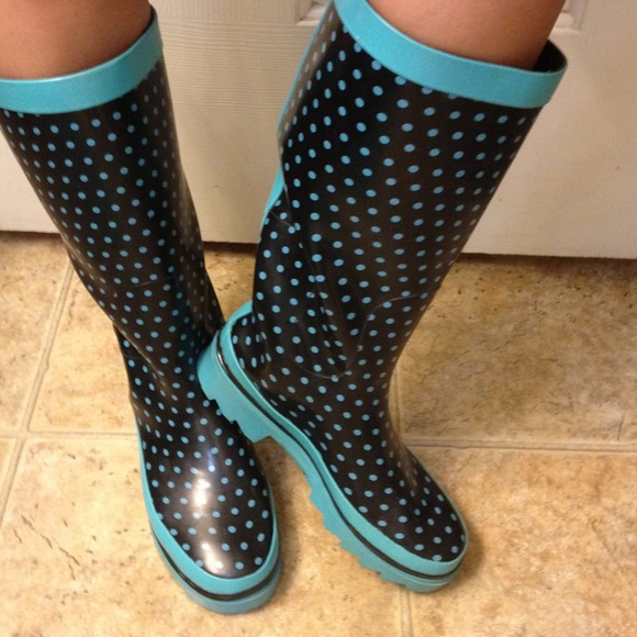 New polka dot rain boots - Picture 4 of 4