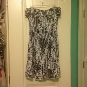 Strapless dress