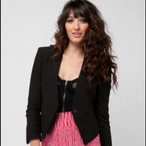 BRAND NEW AND REDUCED! Ringmaster Black Blazer