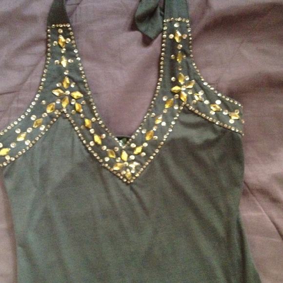 ❌❌sold❌❌Embellish tank great price!!