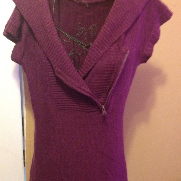 Knit dress. - Picture 2 of 2