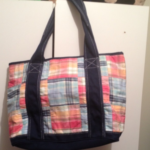 Bass tote