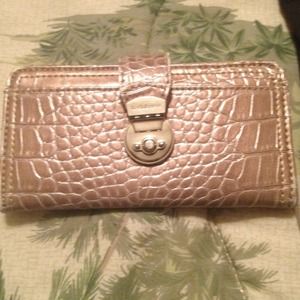 Liz Claiborne wallet