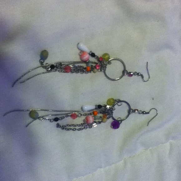 earrings - Picture 2 of 3
