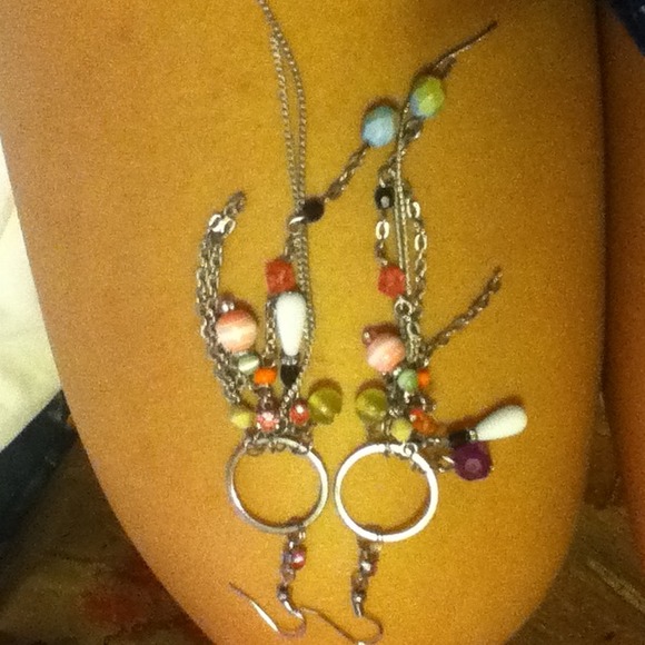 earrings - Picture 3 of 3