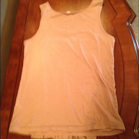 ❌SOLD❌ @suzannemcginnis - J.Crew Ruffled Tank Top - Picture 4 of 4