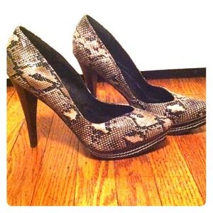 🌟🌟BRAND NEW!!!!! Price Drop On these Heels!!!!!!