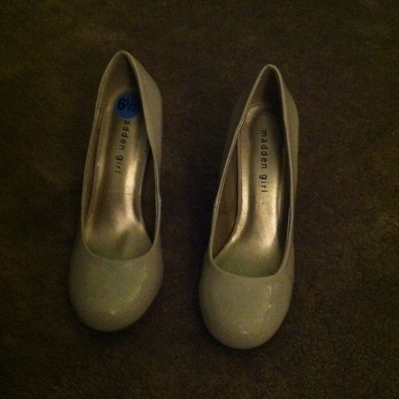 Madden Girl pumps