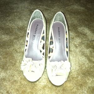 Madden Girl peep toe pumps