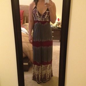 Maxi dress by Romeo & Juliet Couture