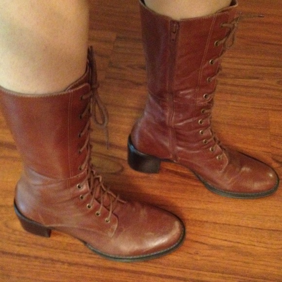 pazzo Boots - Lower price!!! Brown lace up leather boots
