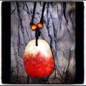 Agate, dyed red stone nechlace