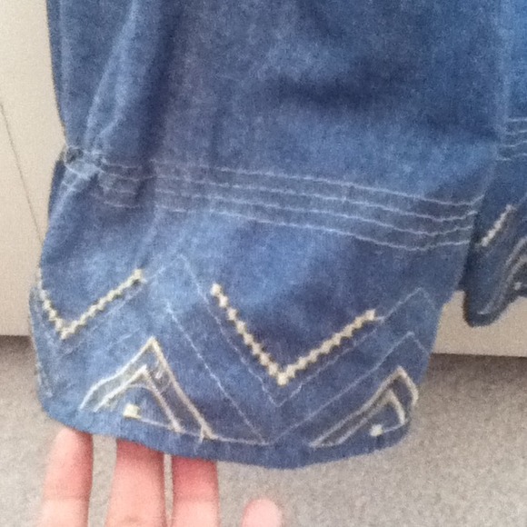 Blue Denim Top from Forever 21 - Picture 2 of 3