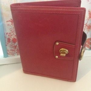 Pink Coach organizer