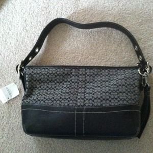 Authentic Coach shoulder bag brand new.
