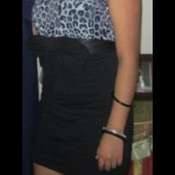 🔥SOLD🔥 Party dress - Picture 3 of 3