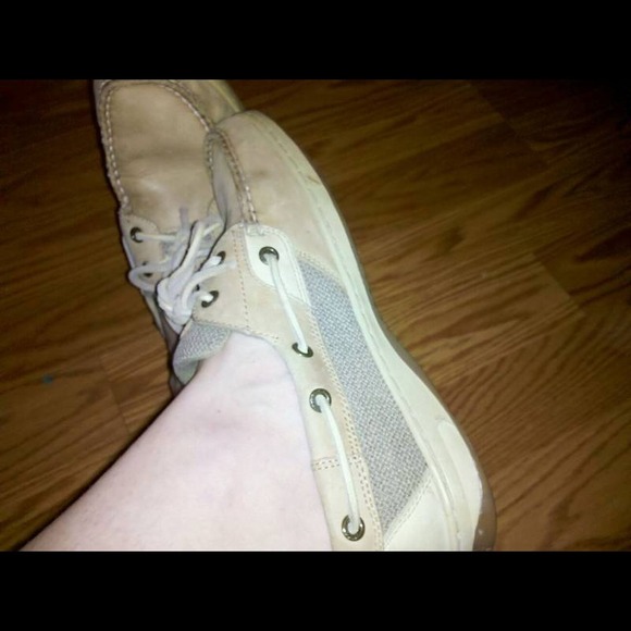 Sperry topsider shoes. @kimjones