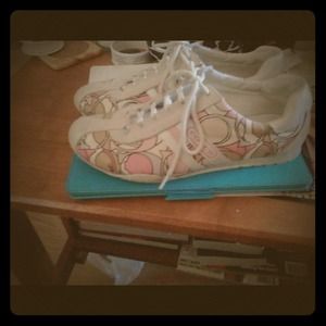 ****hold****Authentic. COACH sneakers