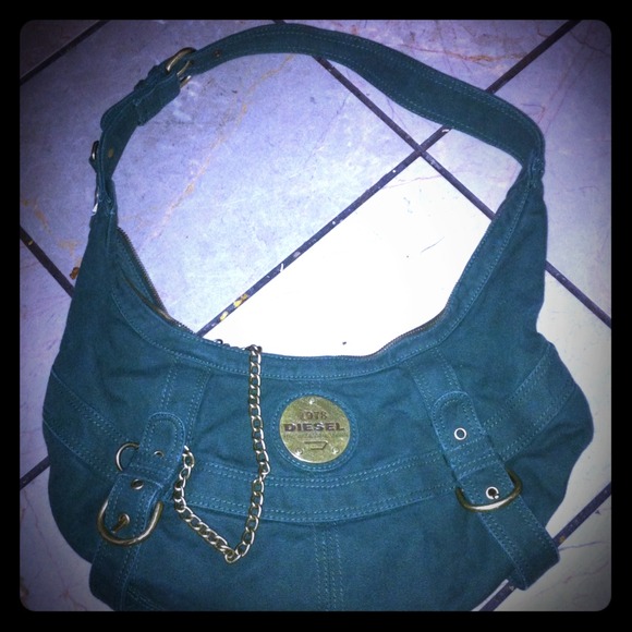 This is classic Diesel bag, used about 4 times.. - Picture 1 of 1