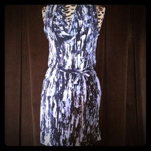 Super cute & flattering Michael Kors blue dress~