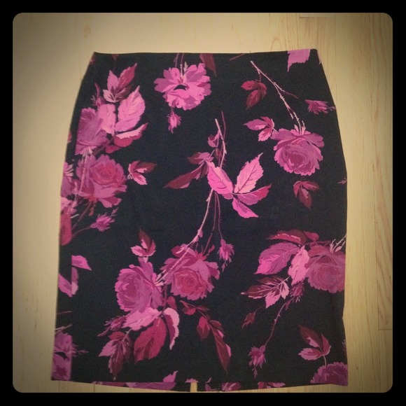 Express Rose Skirt
