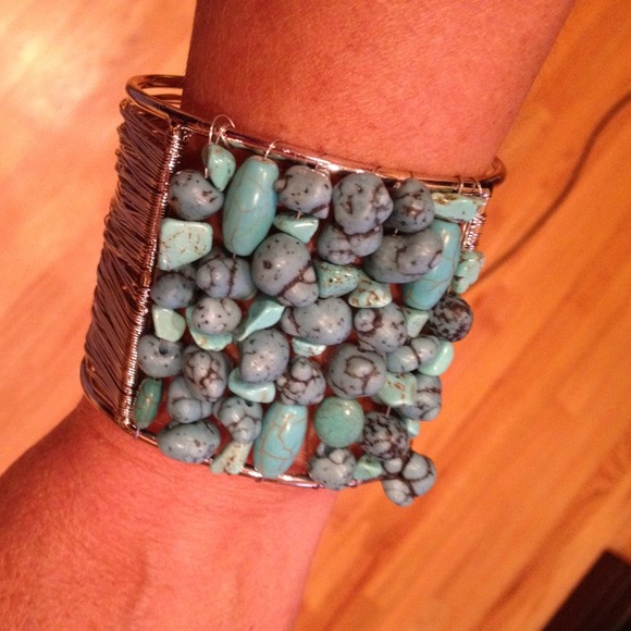 Turquoise and silver wide adjustable bracelet. New