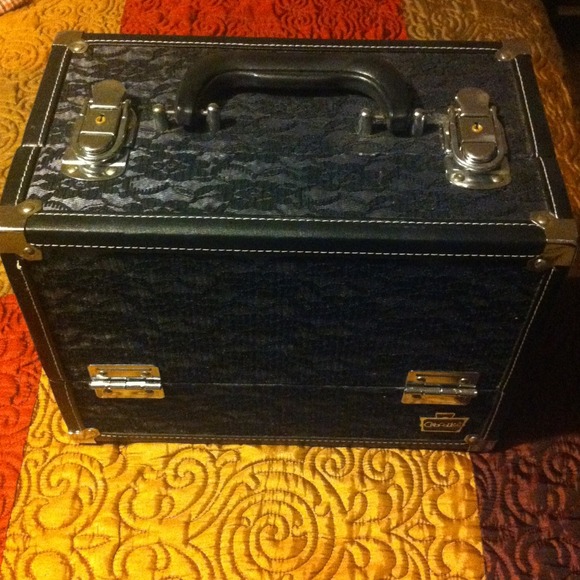 Caboodles Lace Makeup Case!