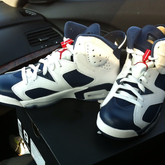 Nike Air Jordan Retro 6 VI Size 9 - Picture 2 of 3