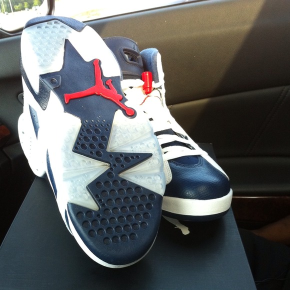 Nike Air Jordan Retro 6 VI Size 9 - Picture 3 of 3