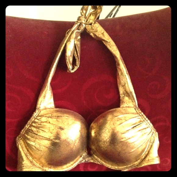 SOLD TO PINKLOVE1092VS Bikini Top