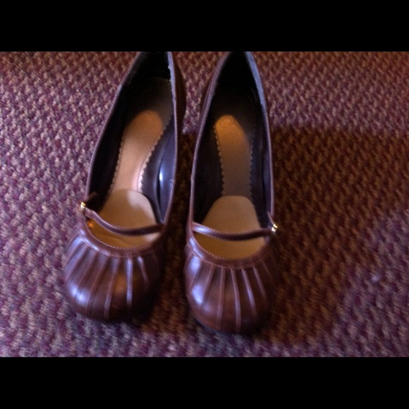 Reduced! Mary Jane Wedges Size 7.5 Brown
