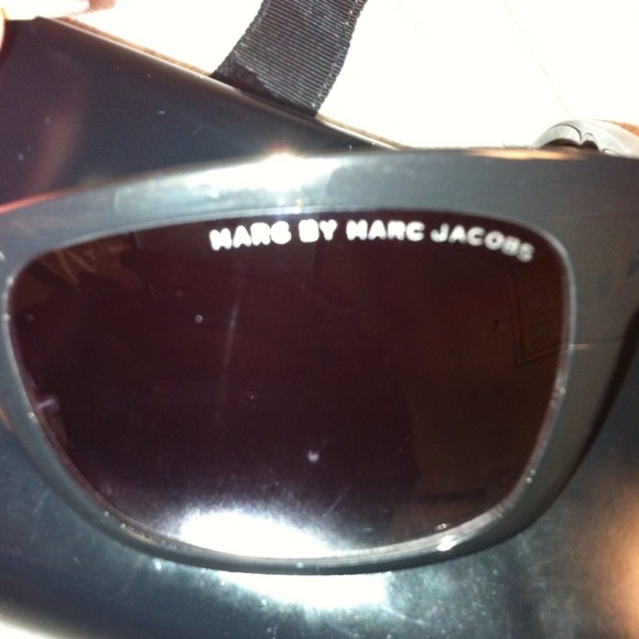 Marc Jacob"""sold locally """!!! - Picture 4 of 4