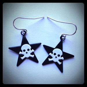 Skull earrings