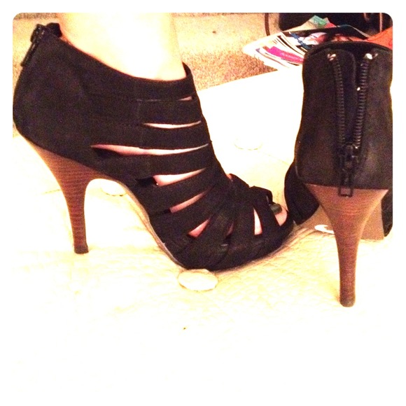 Cutest heels Ever!!