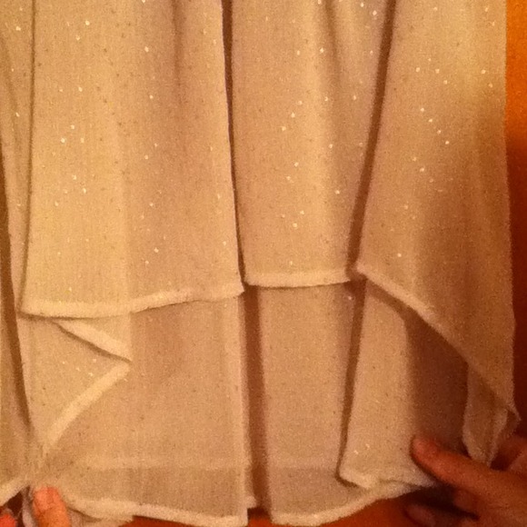 Top - Picture 2 of 2