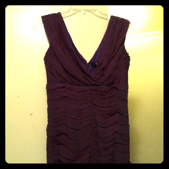 Tadashi cocktail dress size 6 purple - beautiful